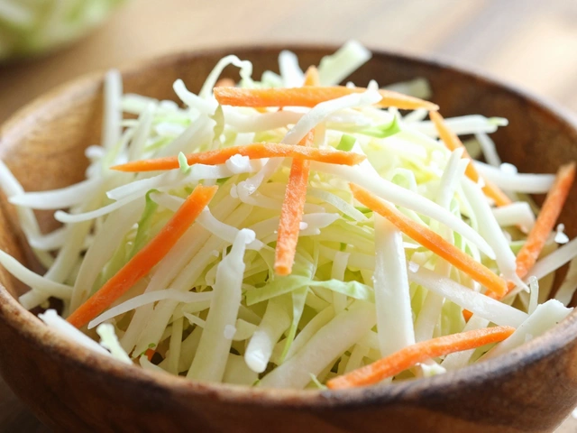 Что добавить для вкуса в квашеную капусту: лучшие ингредиенты и секреты вкуса